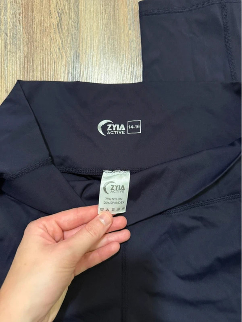 Zyia active navy leggings 14-16 - Picture 3 of 3